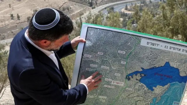 Israel aprueba plan de asentamientos cerca de Jerusalén pese a críticas internacionales