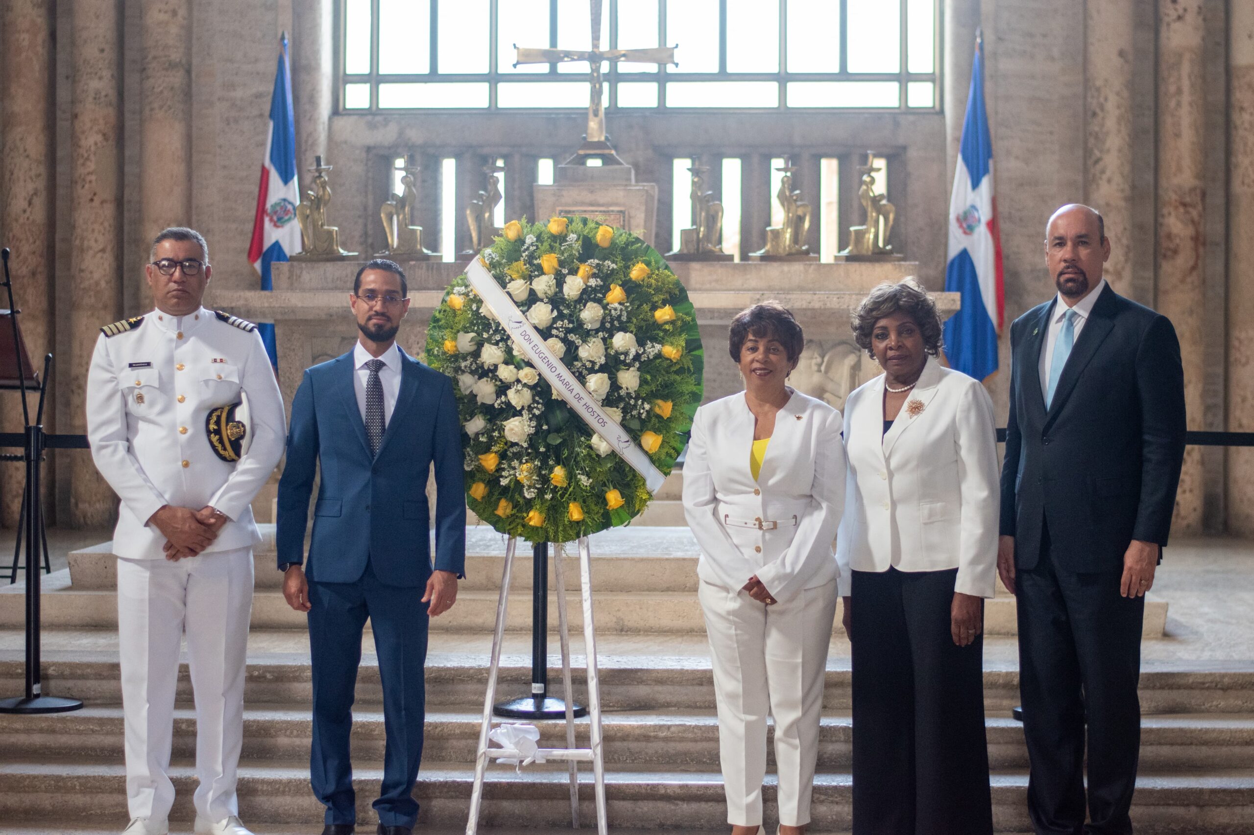 ADOU rinde homenaje a la educación y fogosidad a una reforma integral del sistema educativo