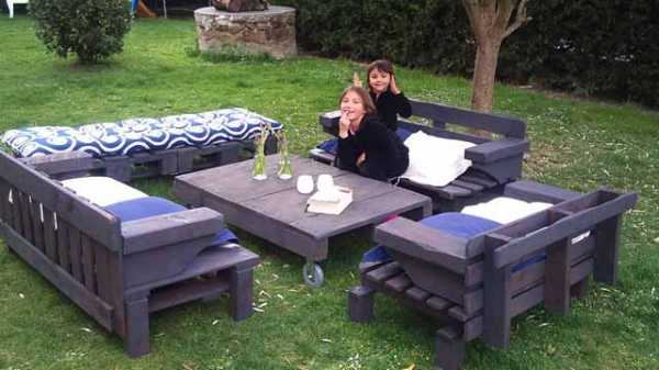 как нарисовать лавочку в парке