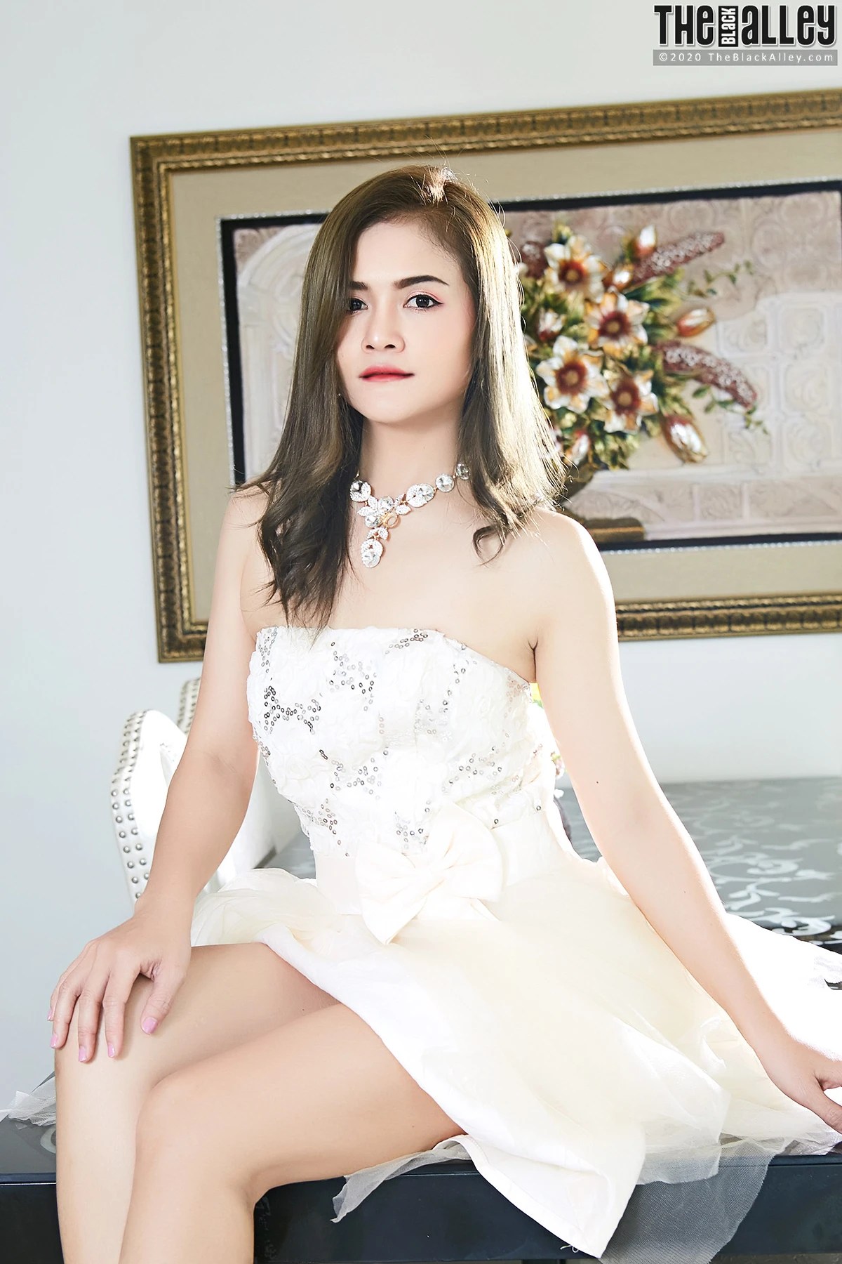 Sally The Black Alley Photobook Set.06