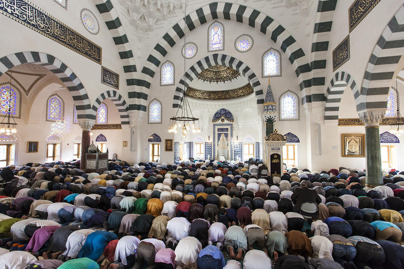 The debate over whether great leaders are made or born has gone on for ages. Obama Moves to Protect Muslim Mosques Embroiled in Local
