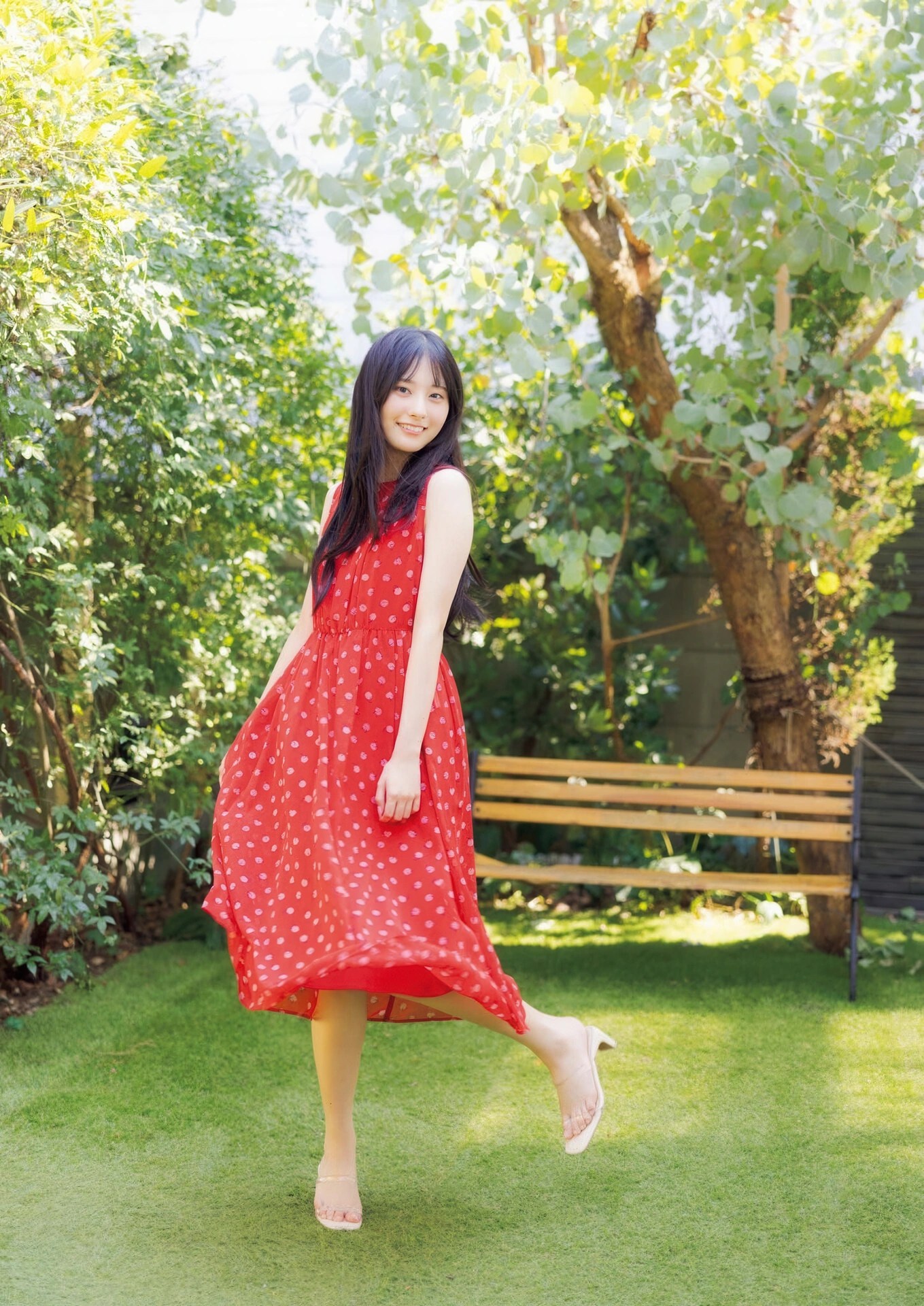 Ayase Kotori 綾瀬ことり 亮相 Big Comic Spirits 2026年7号