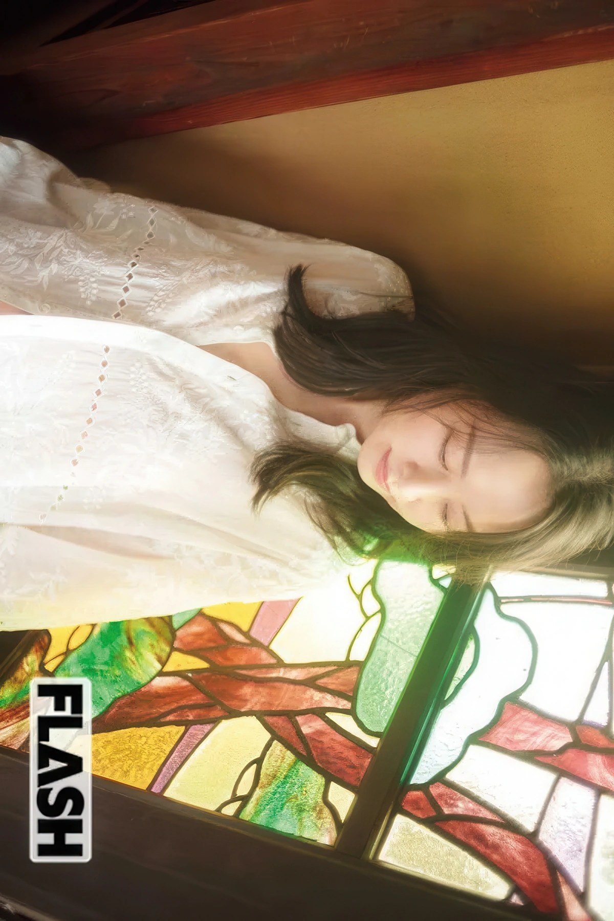 Rina Amatsuma 甘妻里菜与 Moe Iori 伊織もえ亮相 FLASH 2026年1月20日号