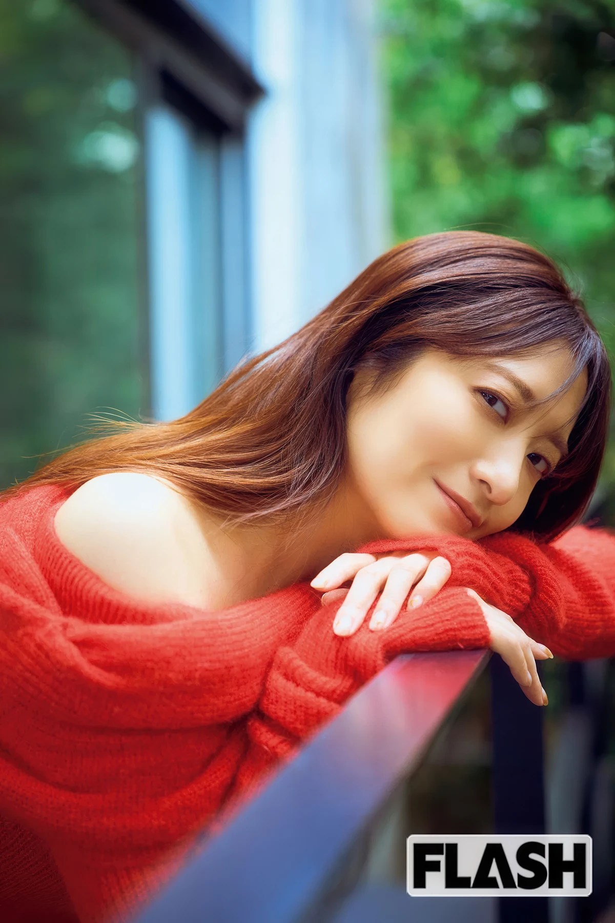 笹崎里菜 Rina Sasazaki 亮相 FLASH 2025年12月30日号