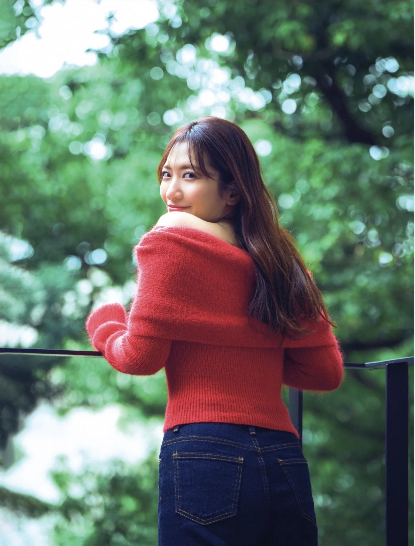 笹崎里菜 Rina Sasazaki 亮相 FLASH 2025年12月30日号