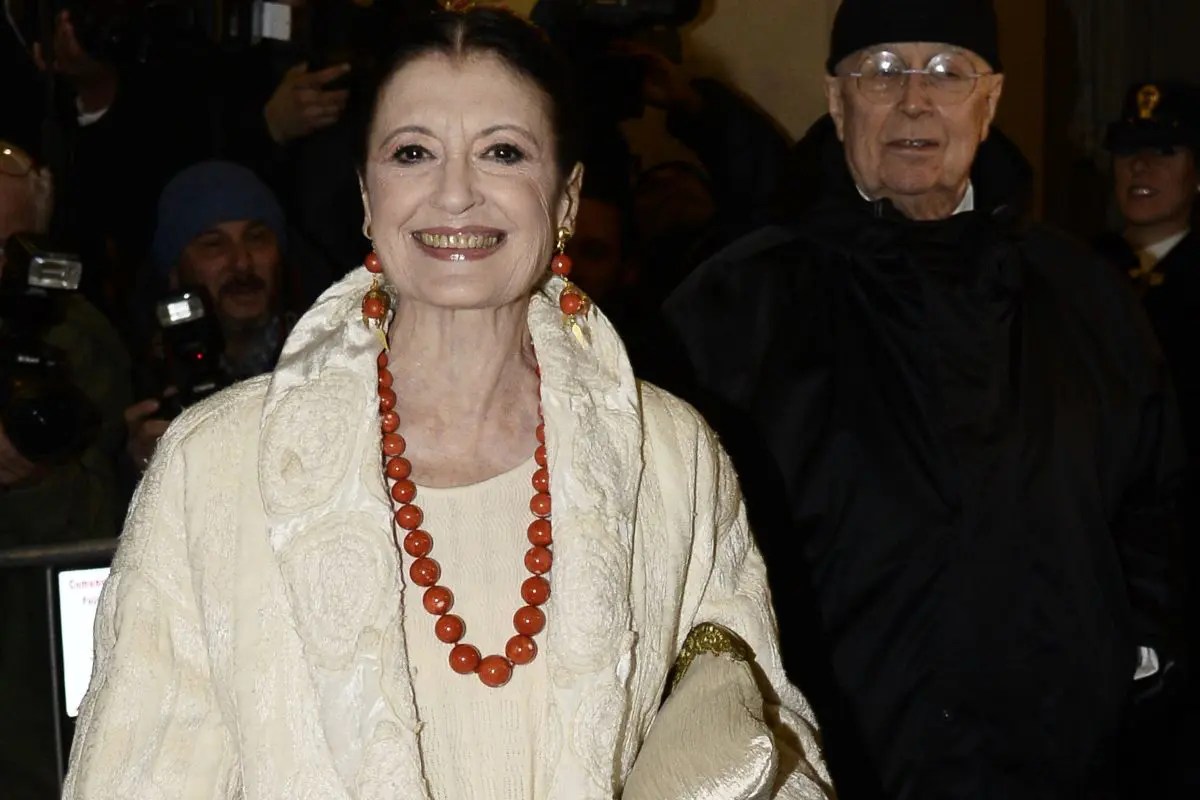 Chi Era Carla Fracci: La Carriera E La Vita Privata Della Regina Della Danza 800_x_1200_jpg