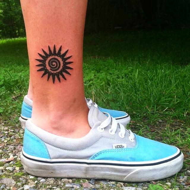 60 Solar Tattoos - Nexttattoos 640_x_640_jpg