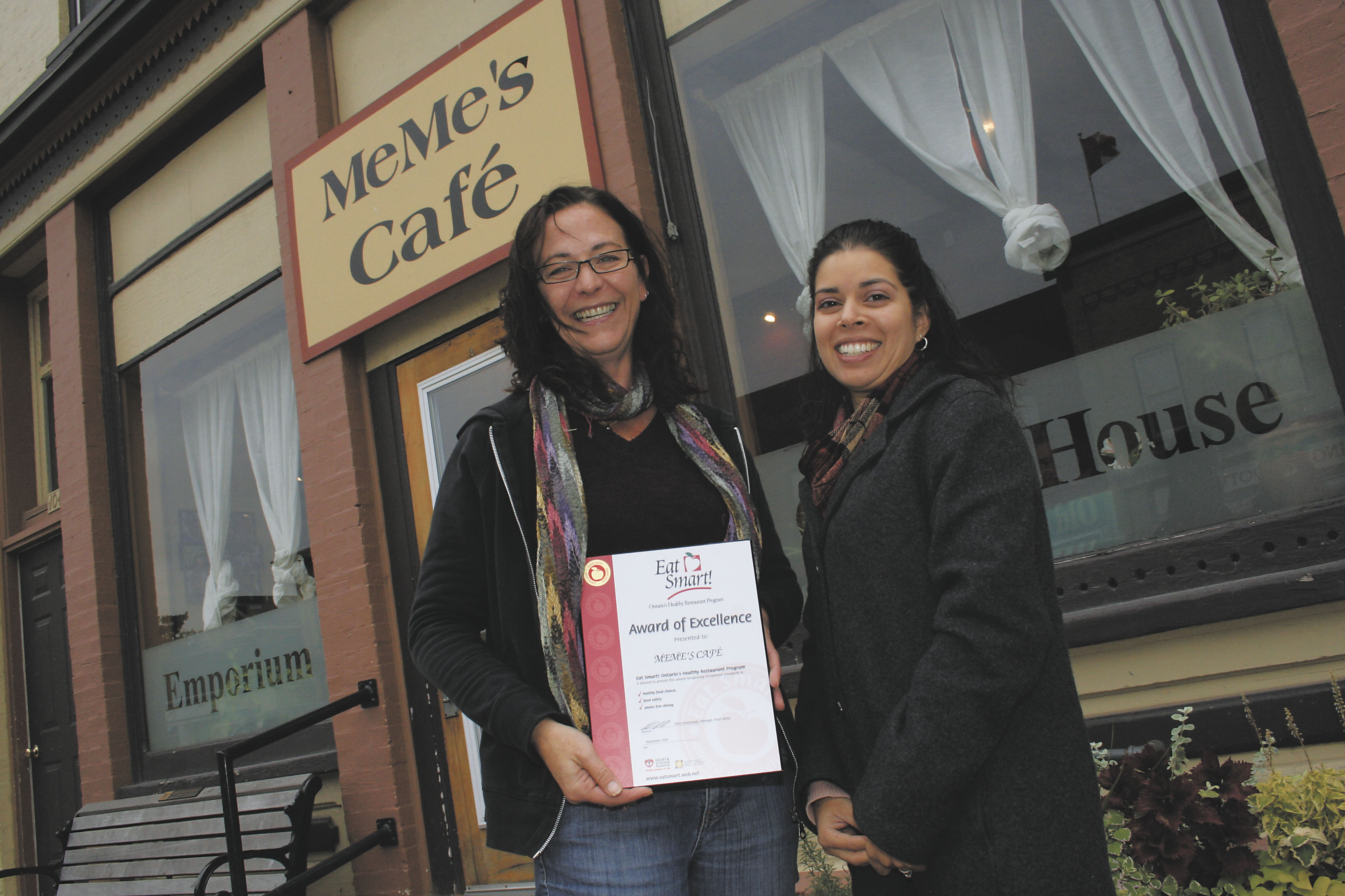 MeMe’s earns Eat Smart Award of Excellence The Indy Blog