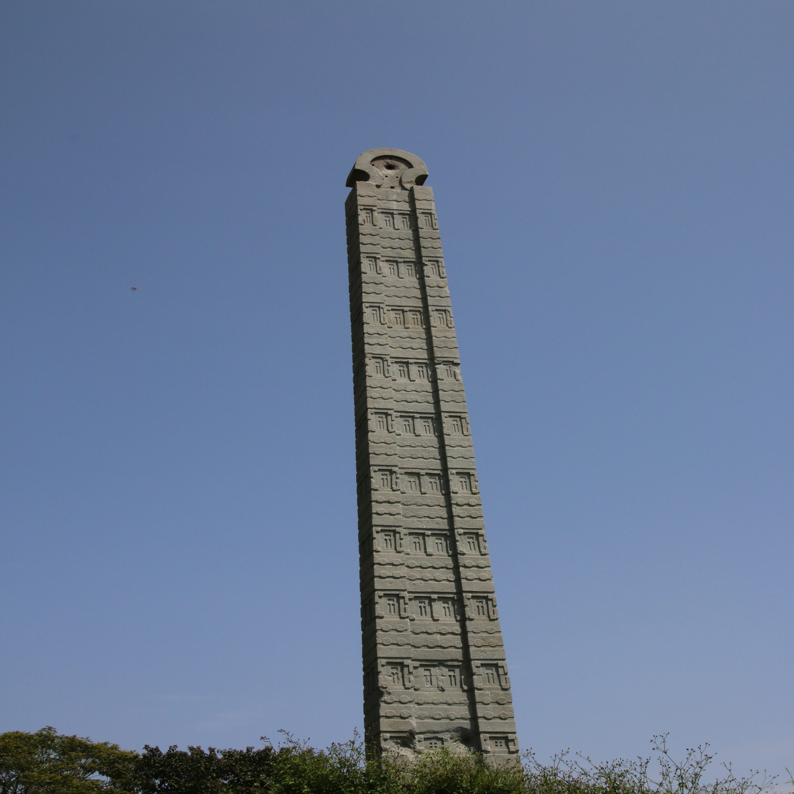 مسلة أكسوم : أرشيف نيلوتك