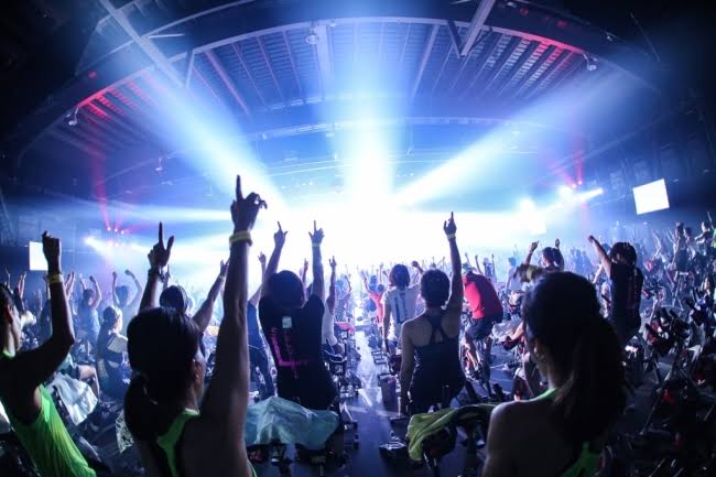 【FEEL CYCLE】暗闇×自転車×音楽で爽快体験 Myhack [マイハック]