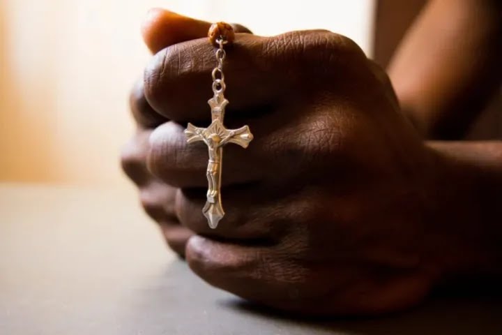 Mais de 7 mil cristãos foram mortos por extremistas islâmicos na Nigéria em 2025