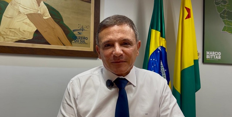 Senador Marcio Bittar “rebate”jornalista que defendeu Jorge Messias em entrevista