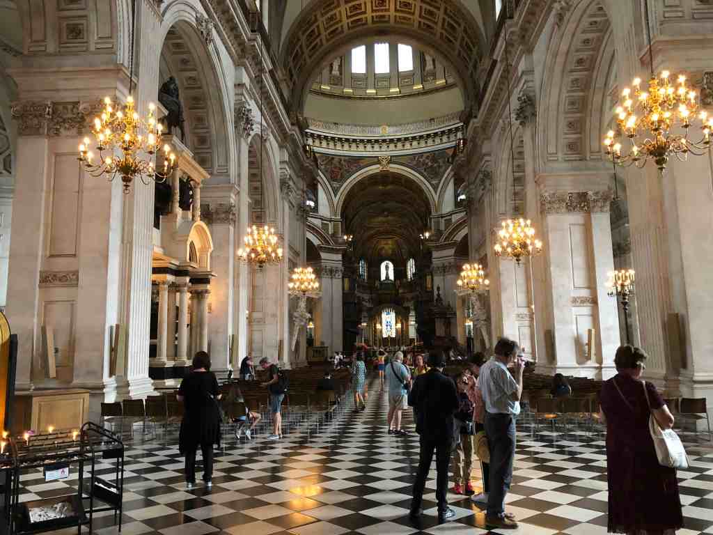 St. Paul's Cathedral Interior (London, England) Nomadic Niko
