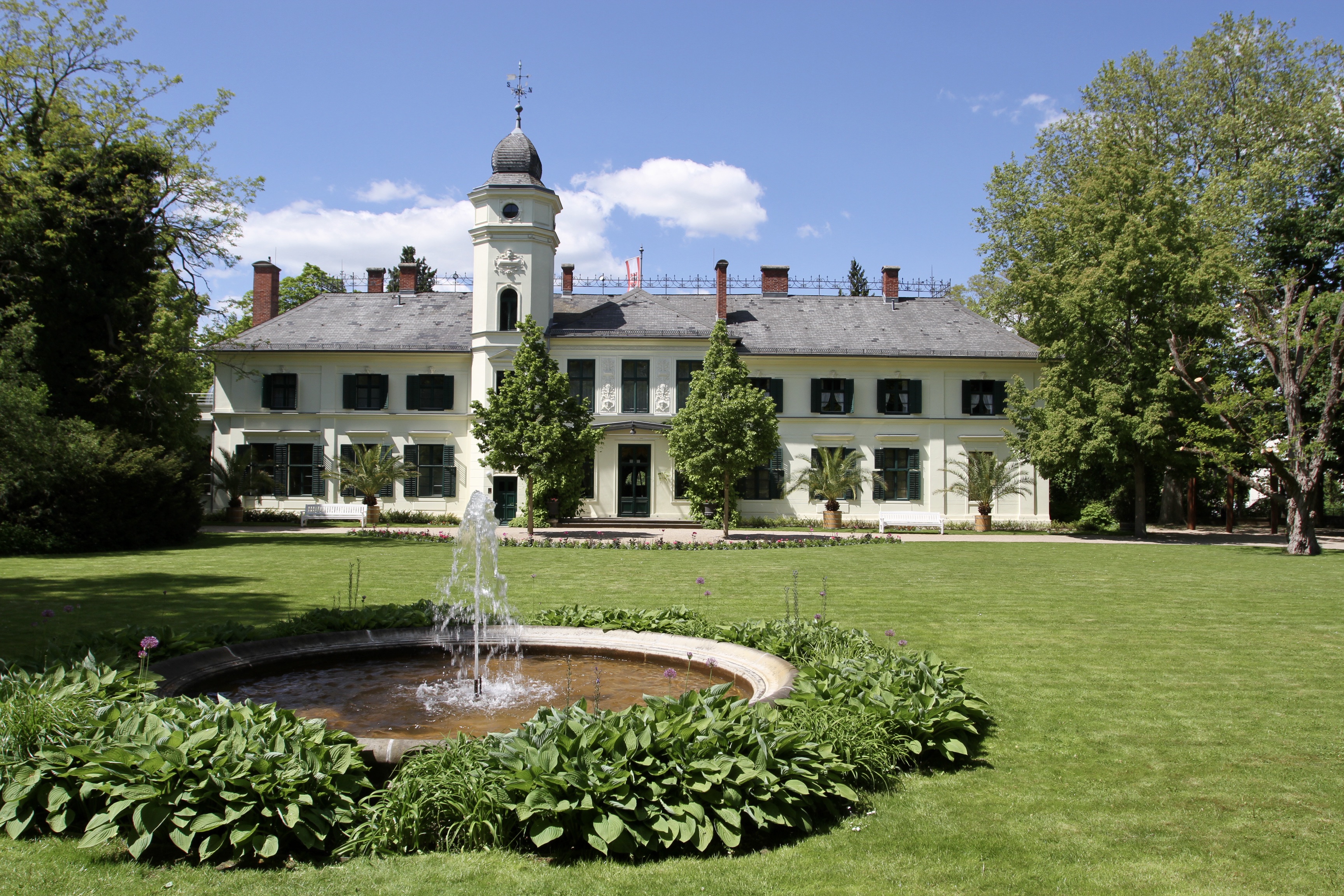 Berlin S Village Life Schloss Britz And The Britzer Garten Notes From Camelid Country