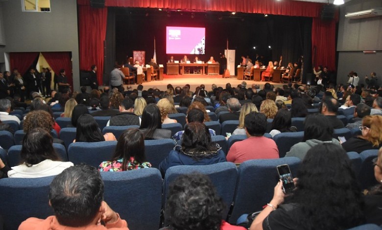 El Vicegobernador asistió a la apertura de sesiones del Concejo Deliberante capitalino El Vicegobernador asistió a la apertura de sesiones del Concejo Deliberante capitalino