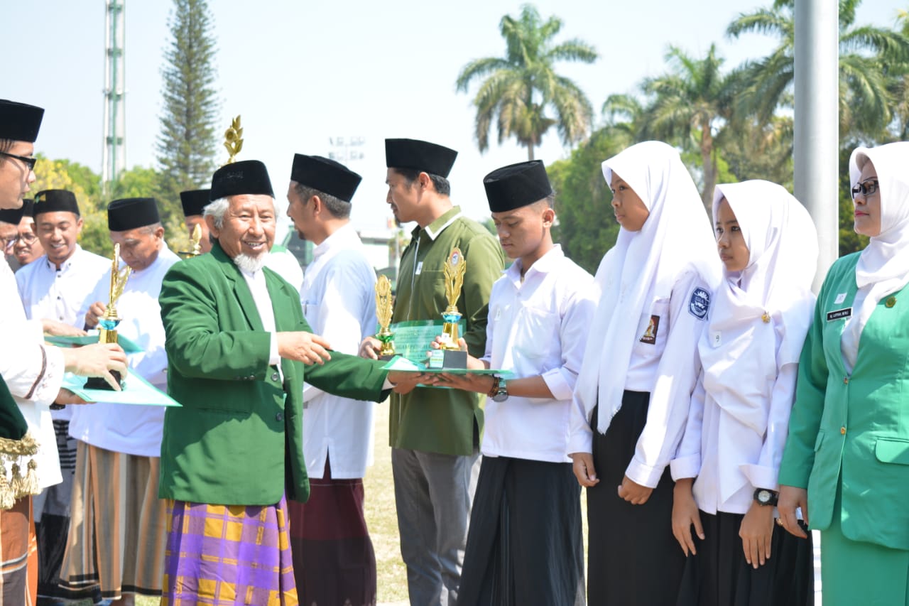 Nilai religius tauhid mengenai iman kepada allah 2). Struktur Cerpen Kado Istimewa â€“ Amat