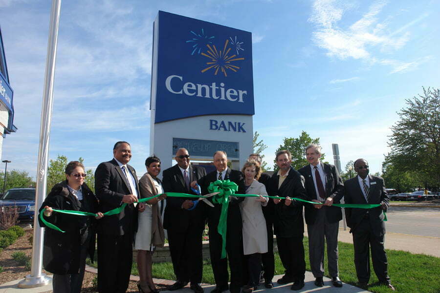 Centier Bank Hobart  . Attractions Such As Trafalgar Shopping Centre, Franklin Wharf, Parliament Square And Tasmanian.