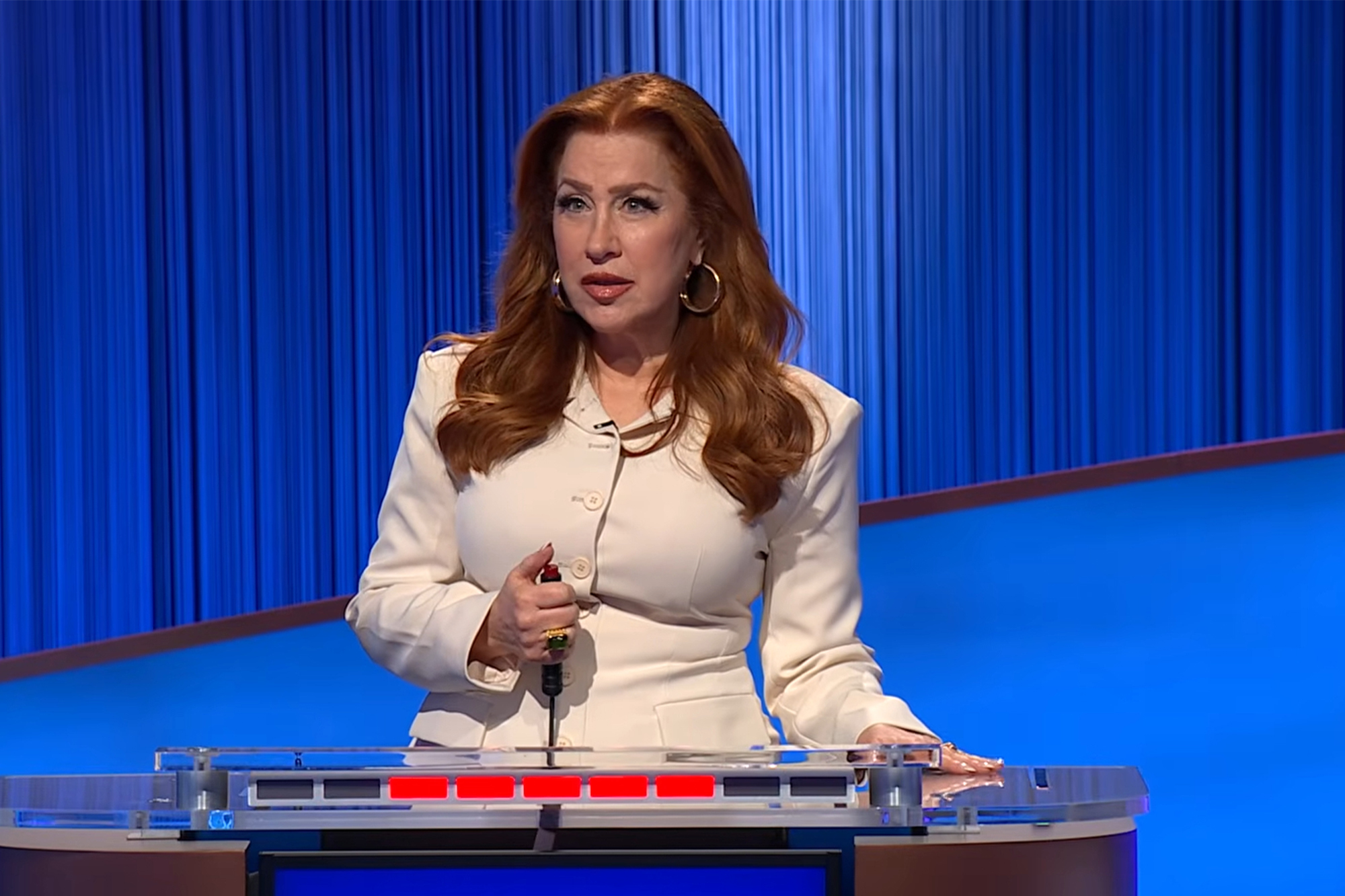 ‘Jeopardy!’ audience stunned as actress Lisa Ann Walter lets curse fly on air