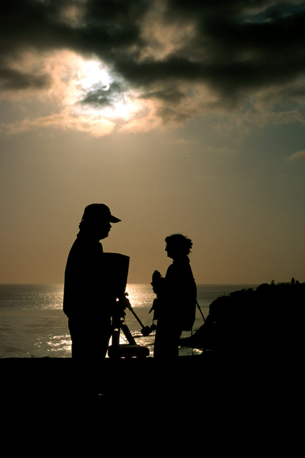 Key moments of the solar eclipse of june 10, 2021, for more than a hundred localities in quebec and elsewhere in canada, presented as tables . June 10th 2002 solar annular eclipse as observed by OCA