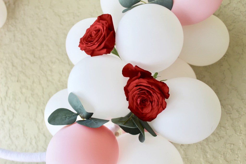 Balloon Hoop Tutorial Oh How Charming by Lauren