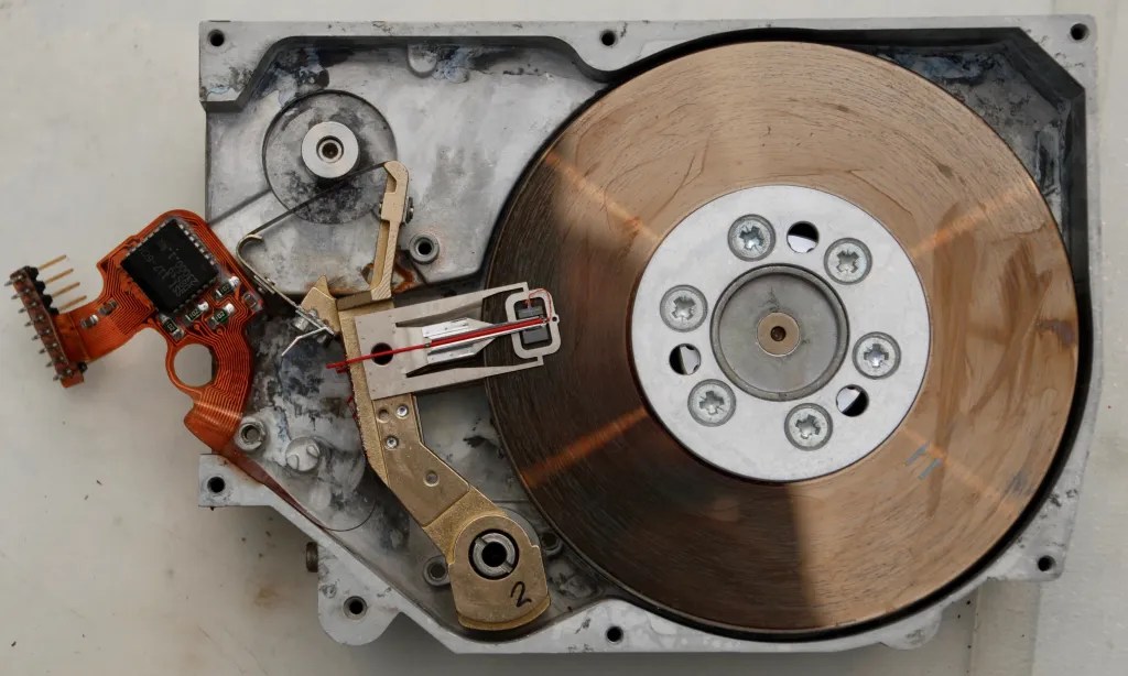 ポップス/ロック(邦楽) Hard Disk IBM 00K3990 / DDRS-39130 9.1GB Ultra Wide 68pin SCSI Hard