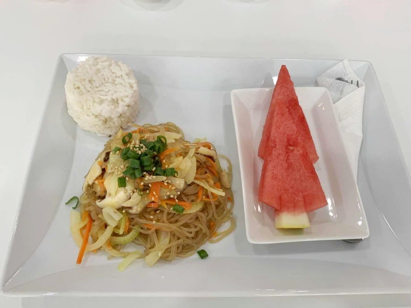 mmexport1555823519701 01 1 at omgloh.com