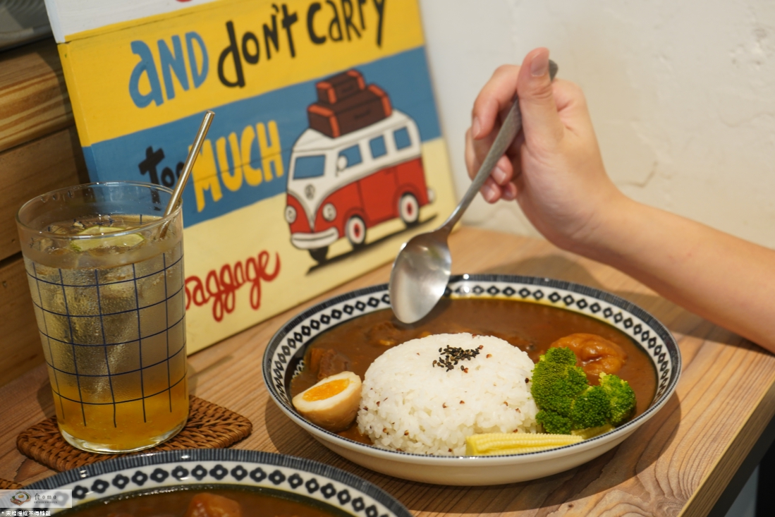 【台北中山美食】倆男食所 TWO MAN Daily || 捷運行天宮站＂老宅風咖哩飯＂黑糖鮮奶茶！