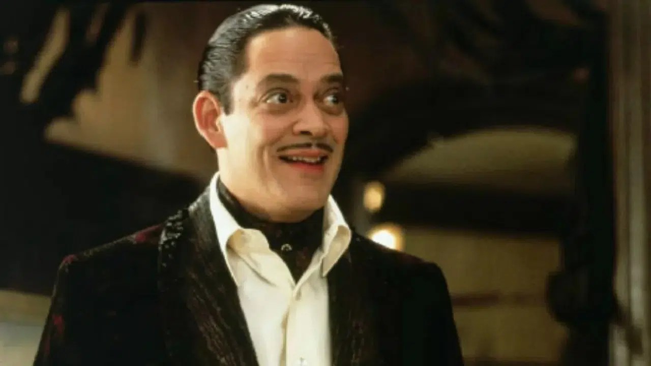 La Serie Netflix Sulla Famiglia Addams Ha Trovato Il Suo Gomez - Orgoglionerd 720_x_1280_jpg