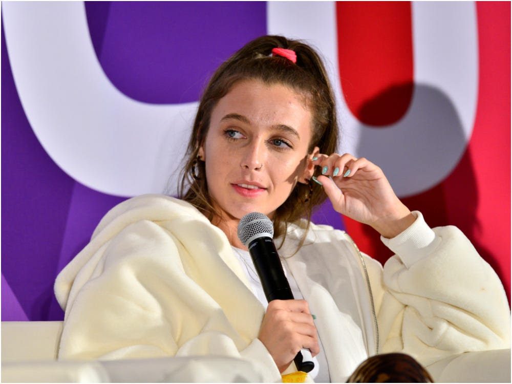 pix Emma Chamberlain Net Worth 2021 otakukart