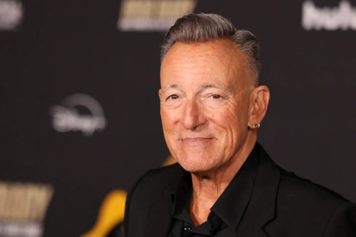Bruce Springsteen’s Net Worth (Updated 2023) | Inspirationfeed