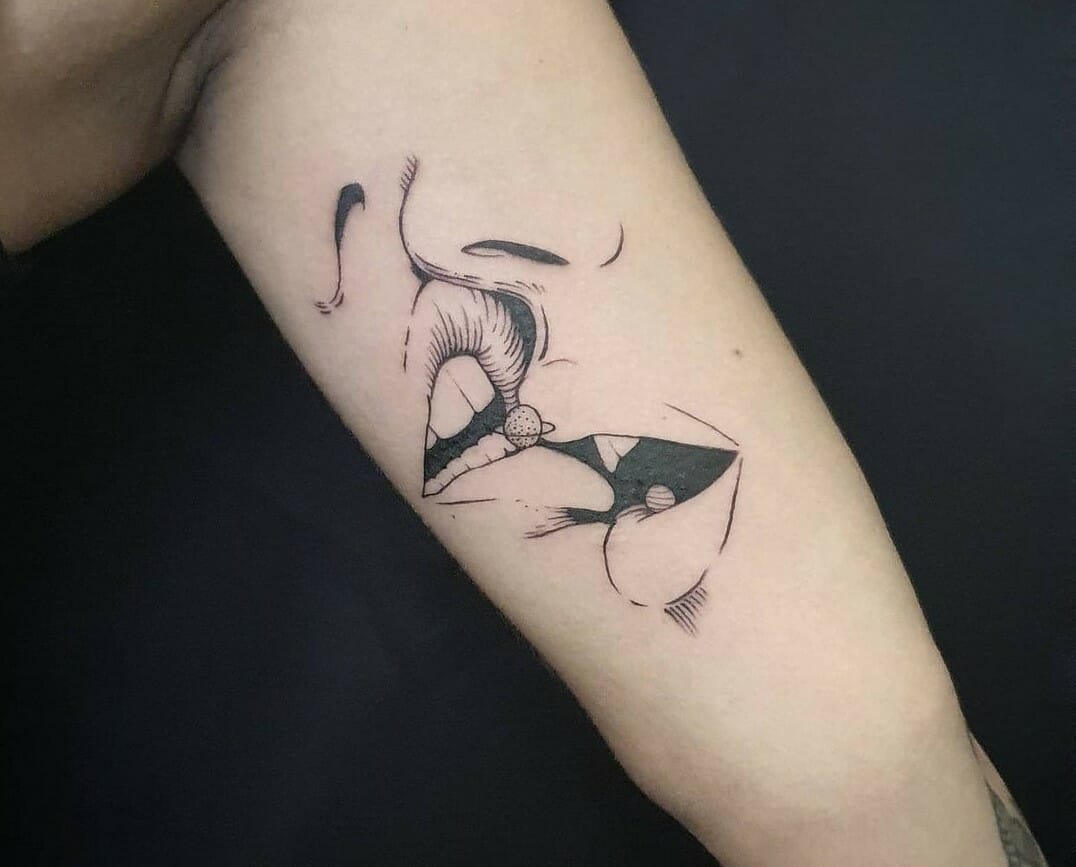 10 Best Kiss Tattoo Ideas You Have To See To Believe! | Outsons | Men's Fashion Tips And Style Guides 867_x_1076_jpg