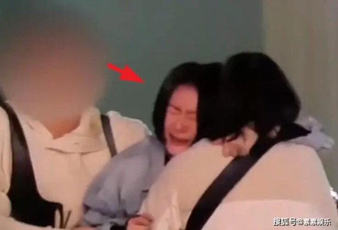 小S這是怎麼了？在街頭崩潰嚎啕大哭