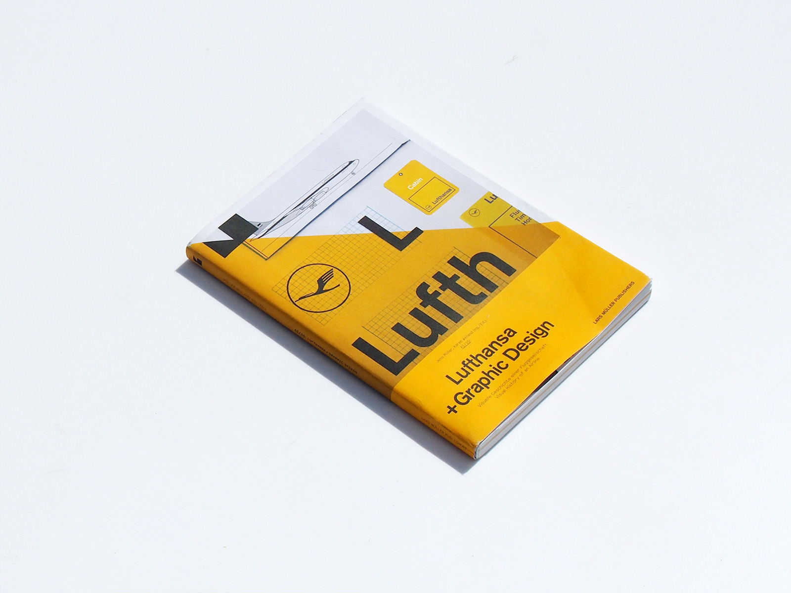 A5 05 Lufthansa And Graphic Design Visual History Of An Airline Spread