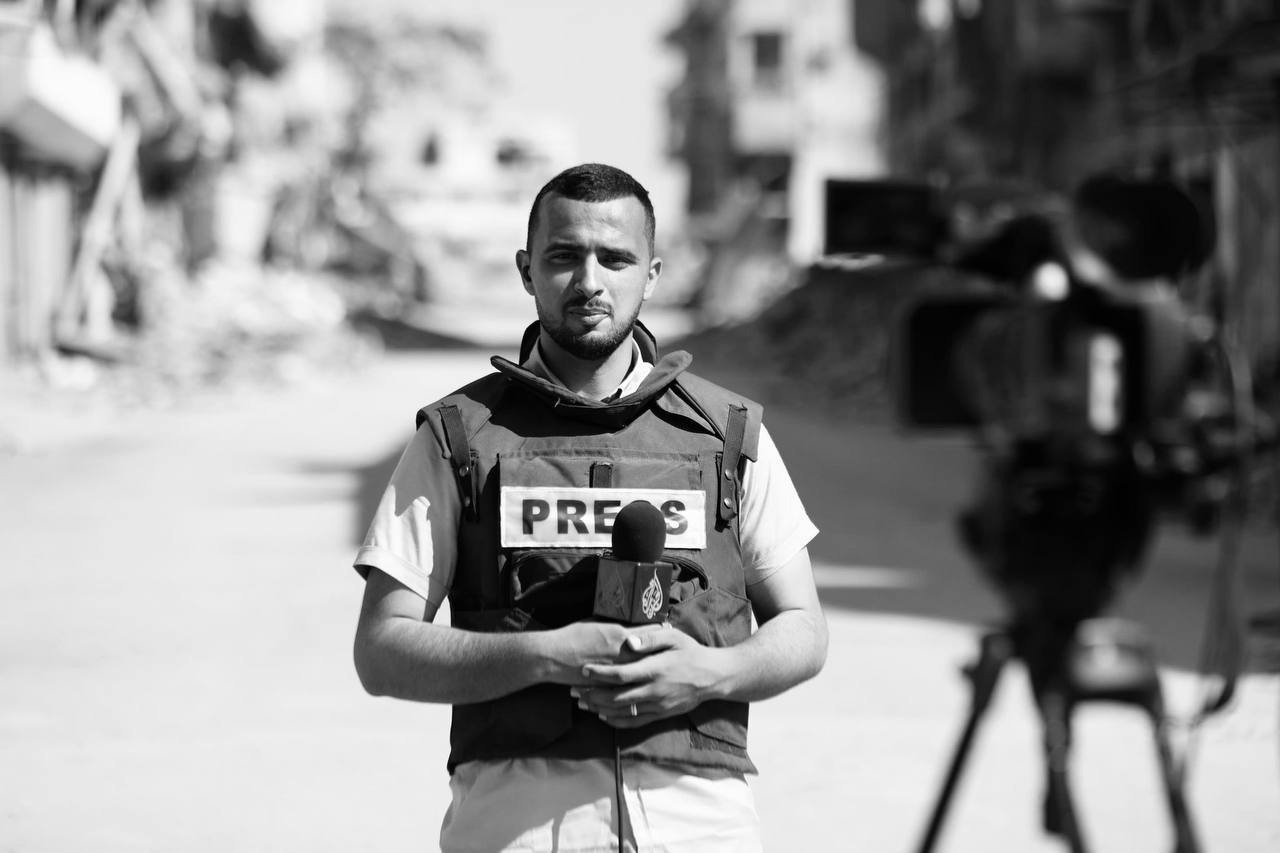 حماس: اغتيال الغول والريفي جريمة نكراء بحق الصحفيين حماس: اغتيال الغول والريفي جريمة نكراء بحق الصحفيين