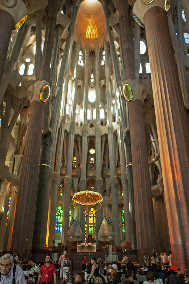 Holy family the inside tour 2019/ barcelona modernism / visit . La Sagrada Familia La Joya De Gaudi Por Dentro Francisco Goncalves Photographer
