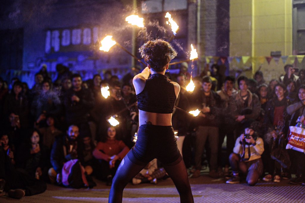 Facultad De Artes Unt On Twitter Anoche Artes Fue Una Fiesta Cultural Ferias Muestras Cuentos Musica Danza Con Fuego Y Bandas En Vivo Primera Edicion Del Ciclo Alquimia Fogon Cultural Https T Co P72i9iadvz