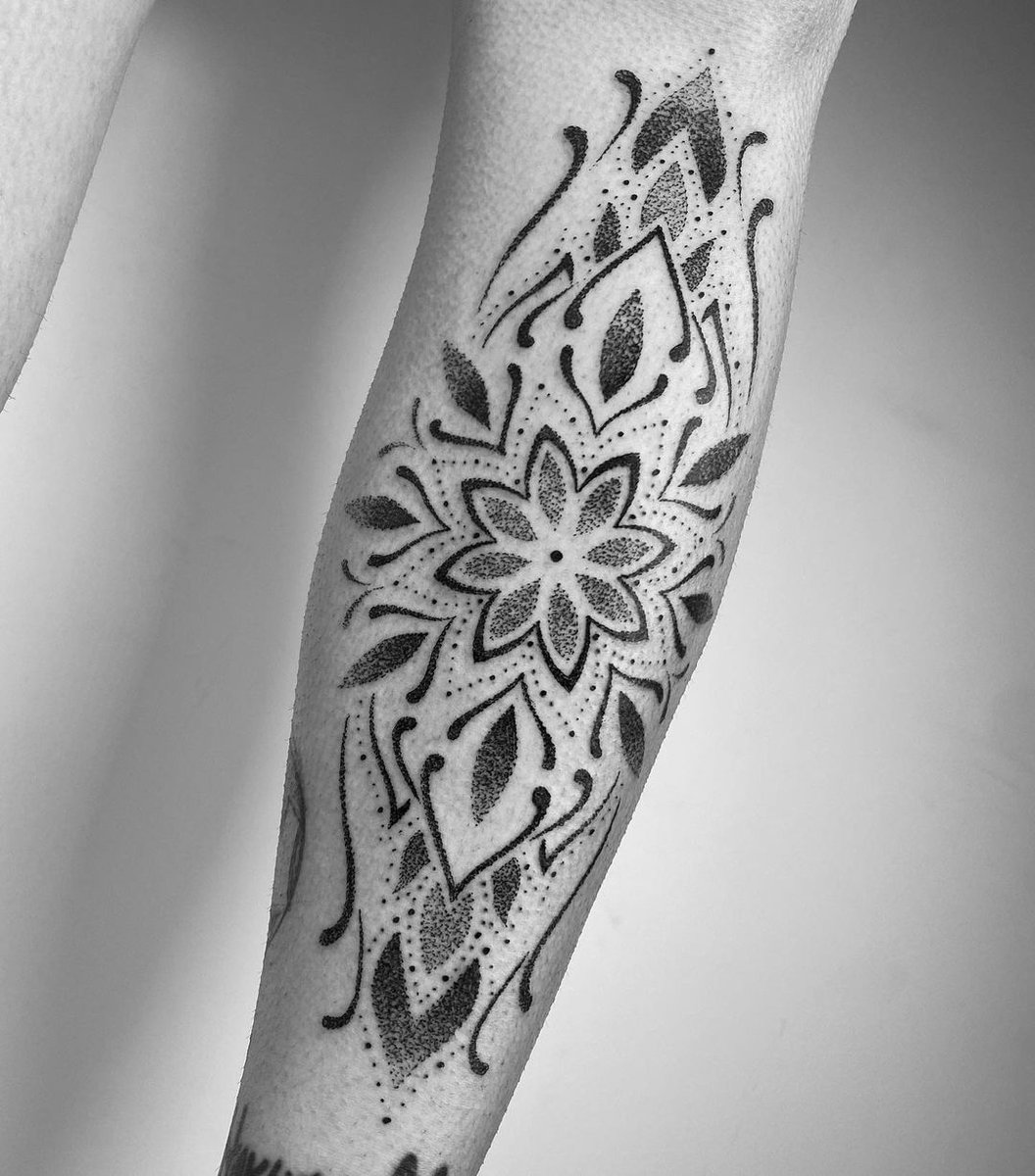 Killer Ink Tattoo On Twitter: "#Blackwork #Mandala From Bsv Darkshades Using #Killerinktattoo Supplies! #Killerink #Tattoo #Tattoos #Bodyart #Ink #Tattooartist #Tattooink #Tattooart #Blackworktattoo #Mandalatattoo #Dotwork #Dotworktattoo Https://T.co ... 1200_x_1056_jpg
