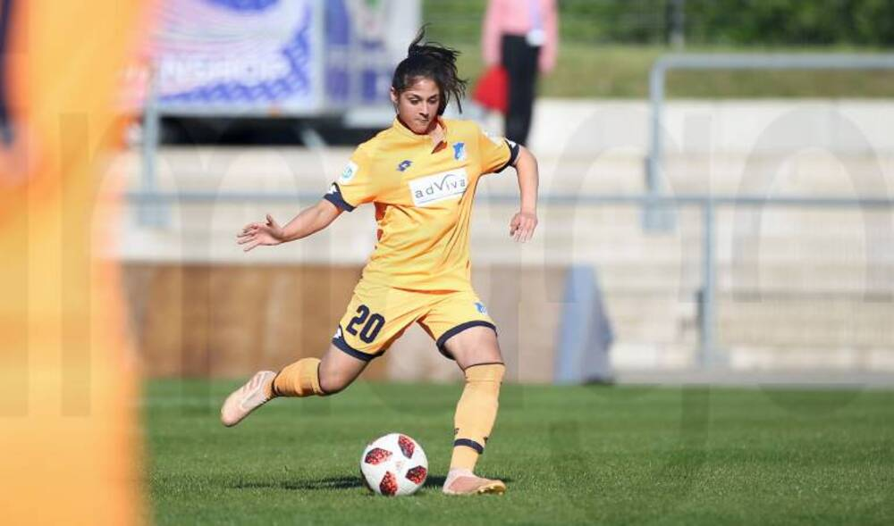 Noemi Gentile . Die Liga On Twitter Noemi Gentile Tiene 20 Anos Llega Desde El Freiburg Y Ha Jugado En Todas Las Divisiones Inferiores De Alemania Desde La Sub 15 La Jugadora Puede Desempenarse Tanto