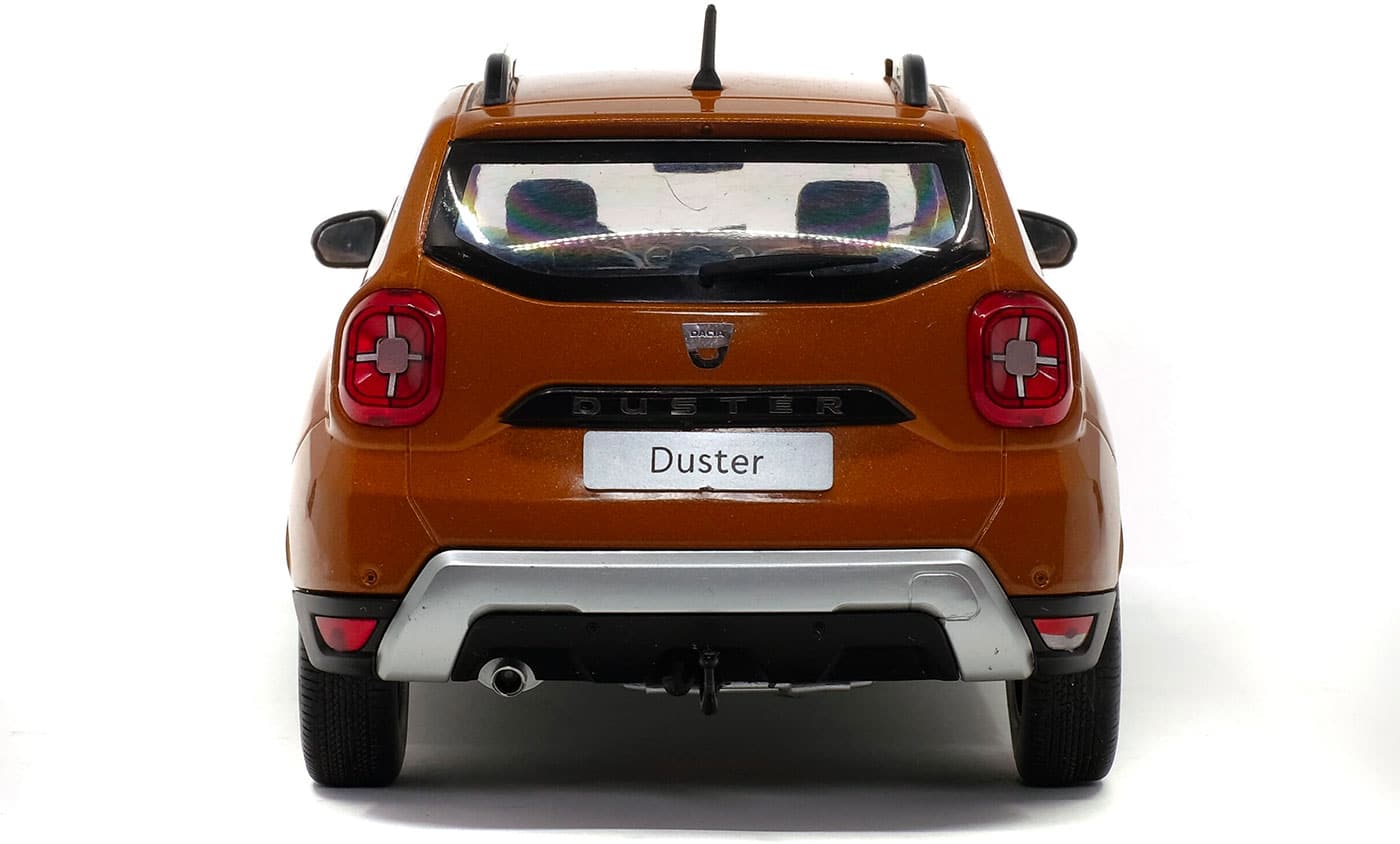 S1804601 Dacia Duster Solido 1/18