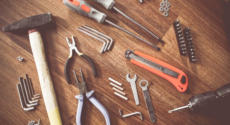 Hidrolik alat berat (jenjang jabatan kkni level ii dan iii) yaitu sebagai representasi dari. Apa Itu Hand Tools Dan Power Tools