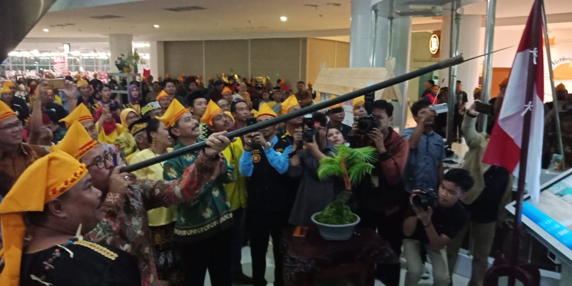 Festival Adat Suku Paser Balik Dimulai | penasatu.com