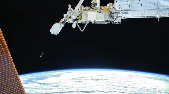 مستثمر تكنولوجيا أوروبي يحث القارة على تطوير صناعة الفضاء