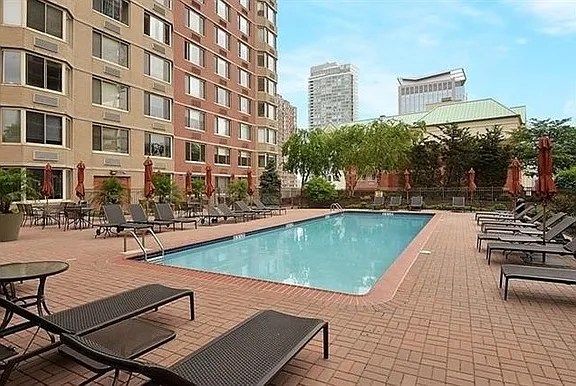 Jersey gardens, washington street and newport centre mall are nearby . 65 2nd St Jersey City Nj 07302 Zillow