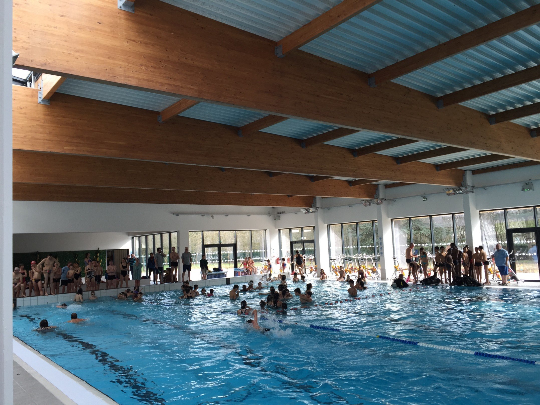 La nouvelle piscine L’Obraysie s’ouvre au public • Pour Info à Orléans