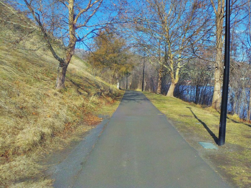 Use arrow keys to navigate. Clarkston, WA : Recreational trail Beach View Park