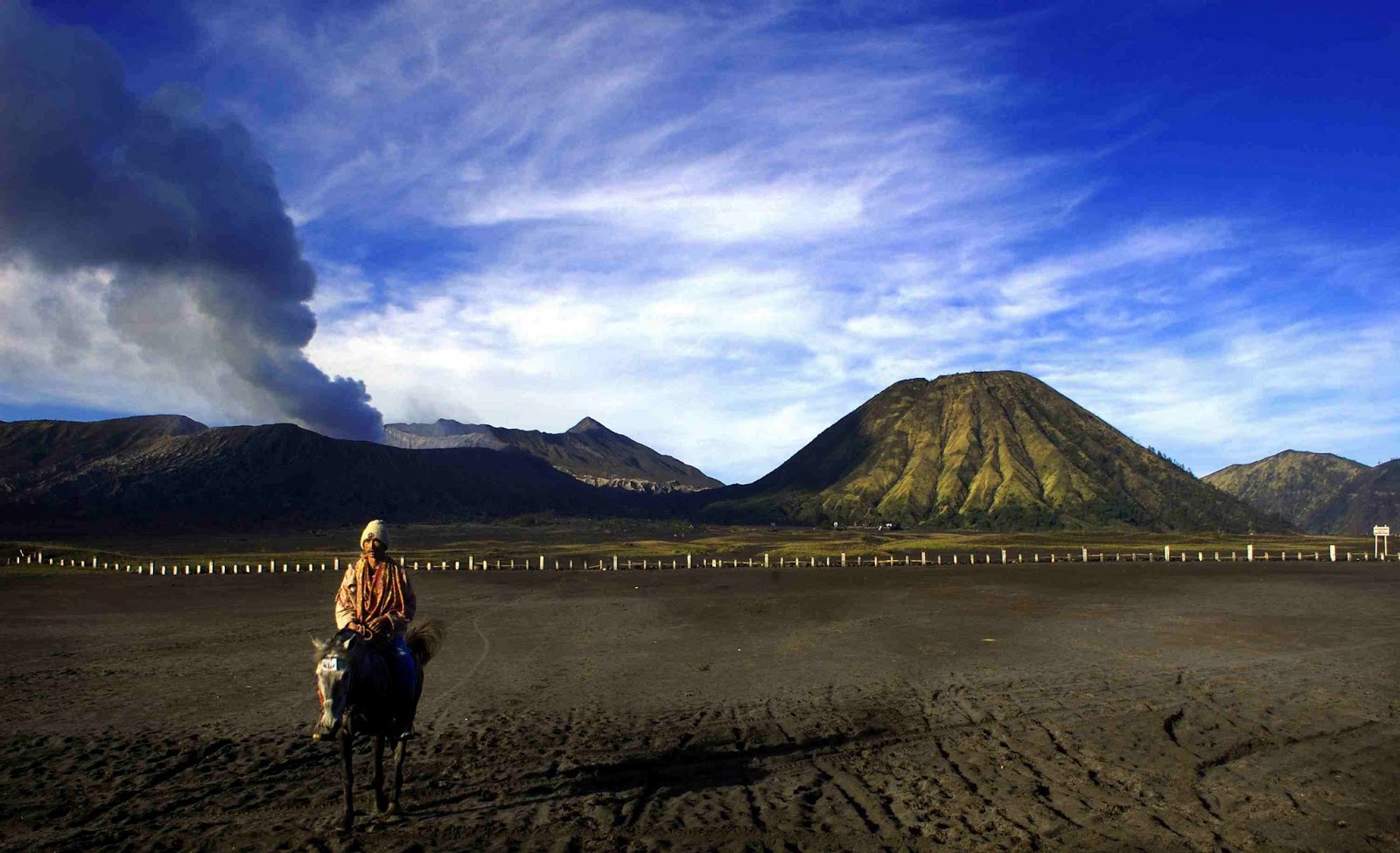 Gunung Bromo 975_X_1600_jpg