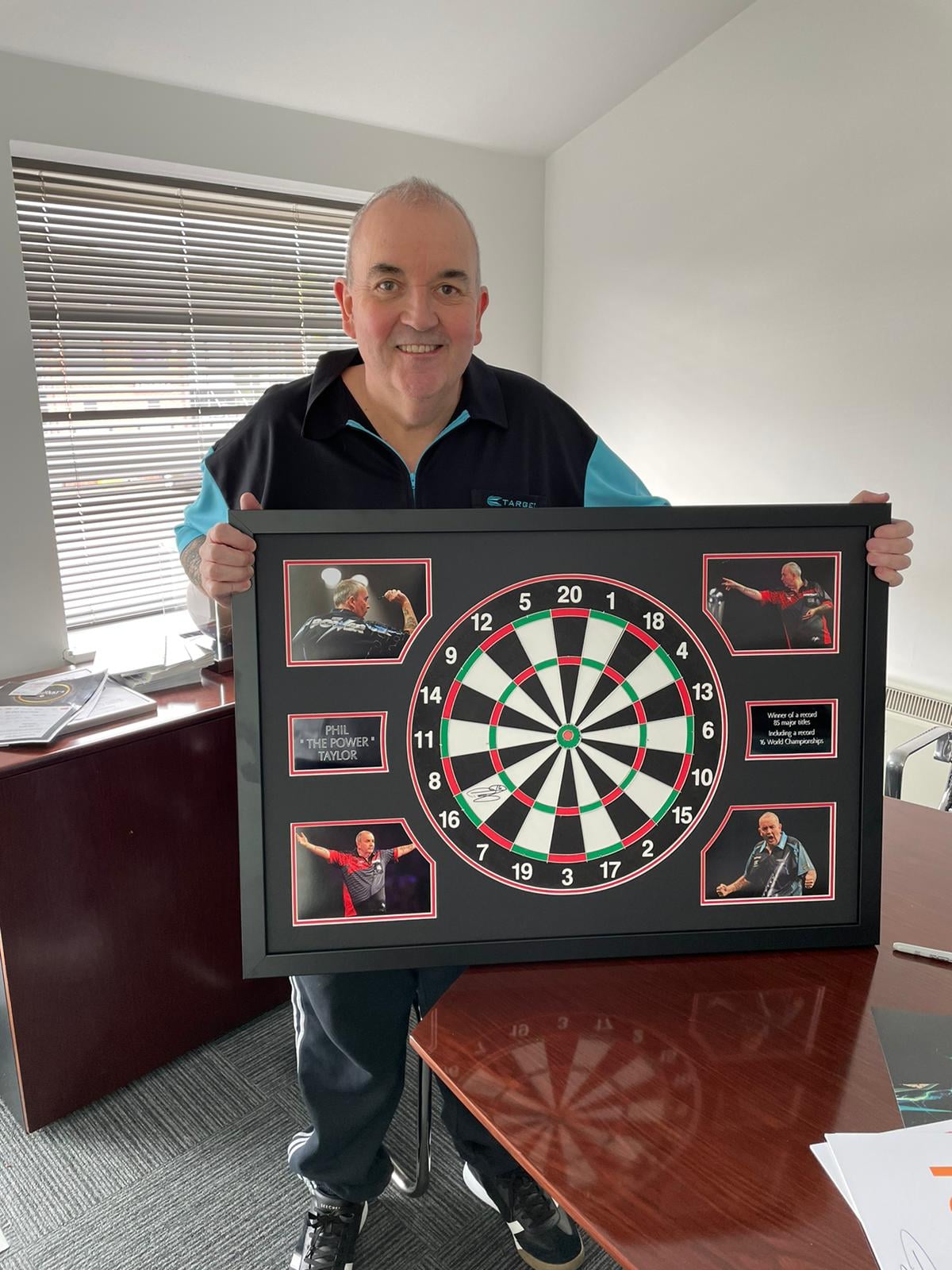 All About Darts Player, Phil Taylor [2022 Update] - Players Bio 1600_x_1200_jpg