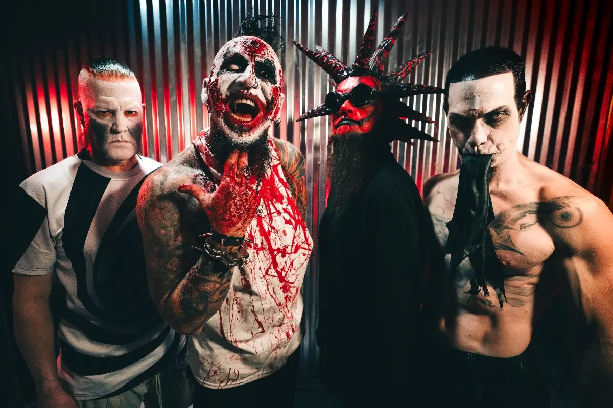 ⚡Mudvayne está de volta! Banda lança vídeo de “Hurt People Hurt People”, primeira música nova em 16 anos.