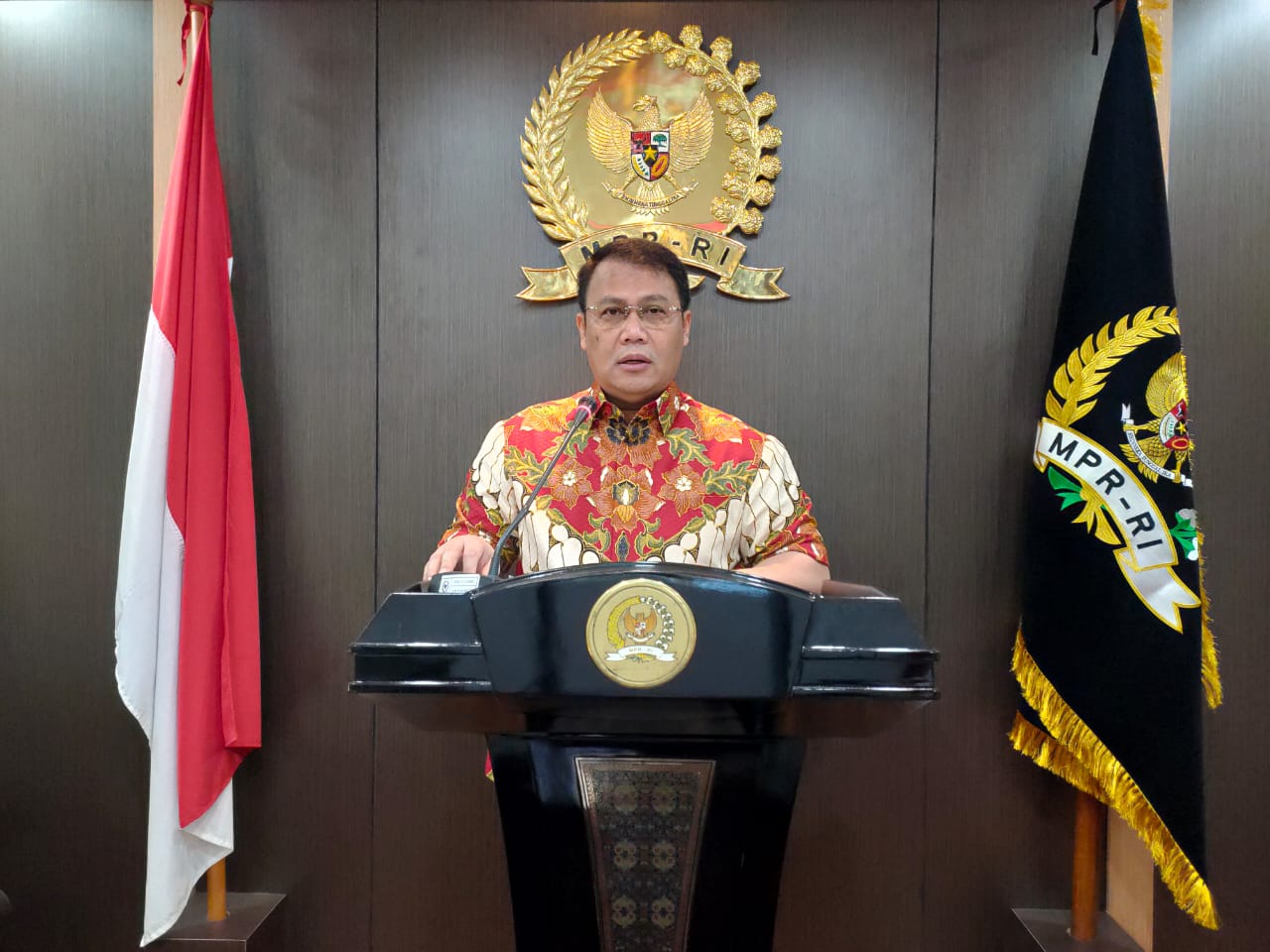 Catatan Akhir Tahun PDIP, dari Politik Merangkul Jokowi hingga  Mempertahankan Papua | Pontas