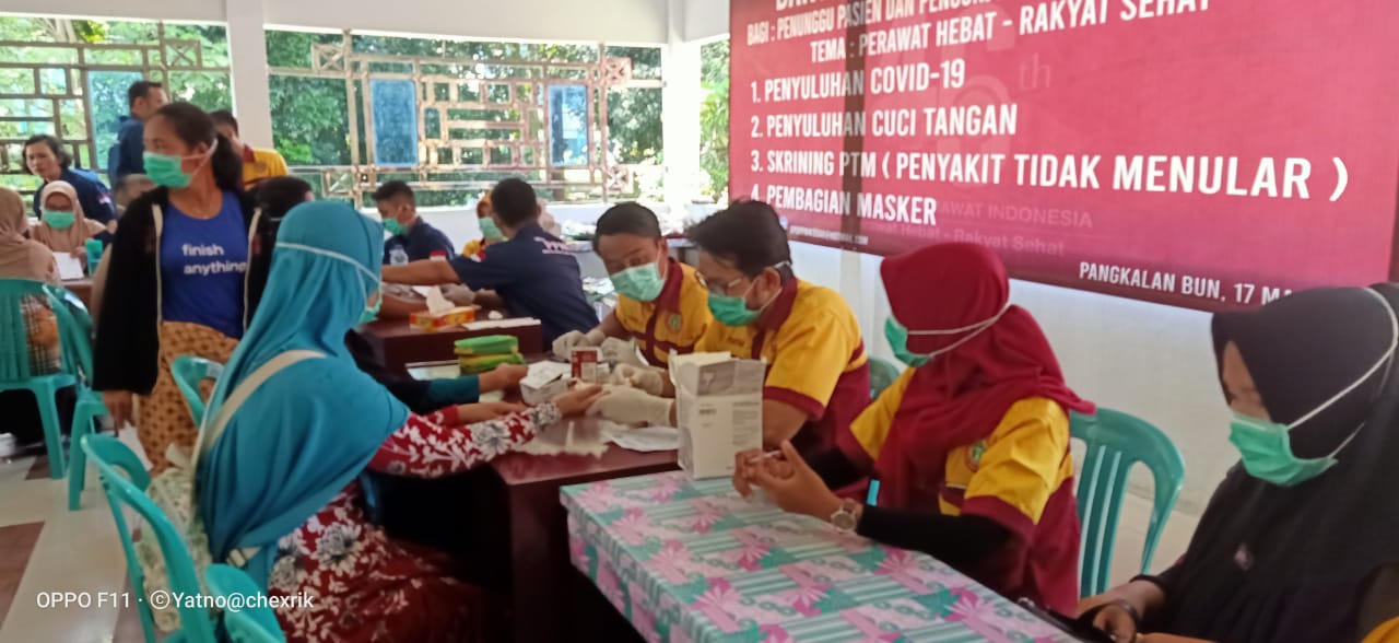 Cegah Corona, PPNI Kobar dan RSSI Lakukan Penyuluhan Pada Pengunjung RS